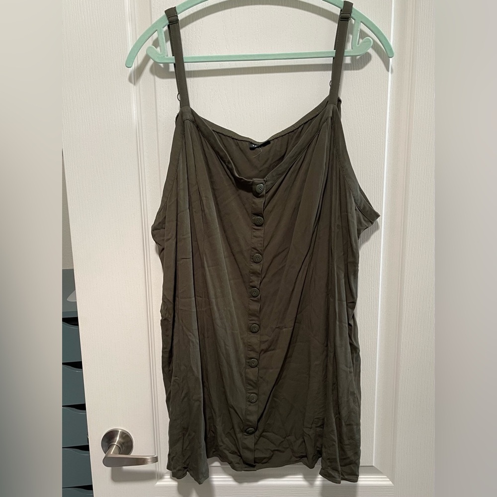 Torrid Olive Button-Down Tank Size 5